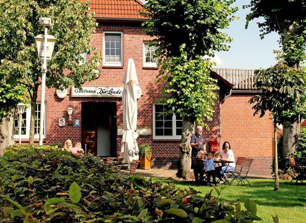 Hotel Zur Linde Kirchlinteln Esterno foto