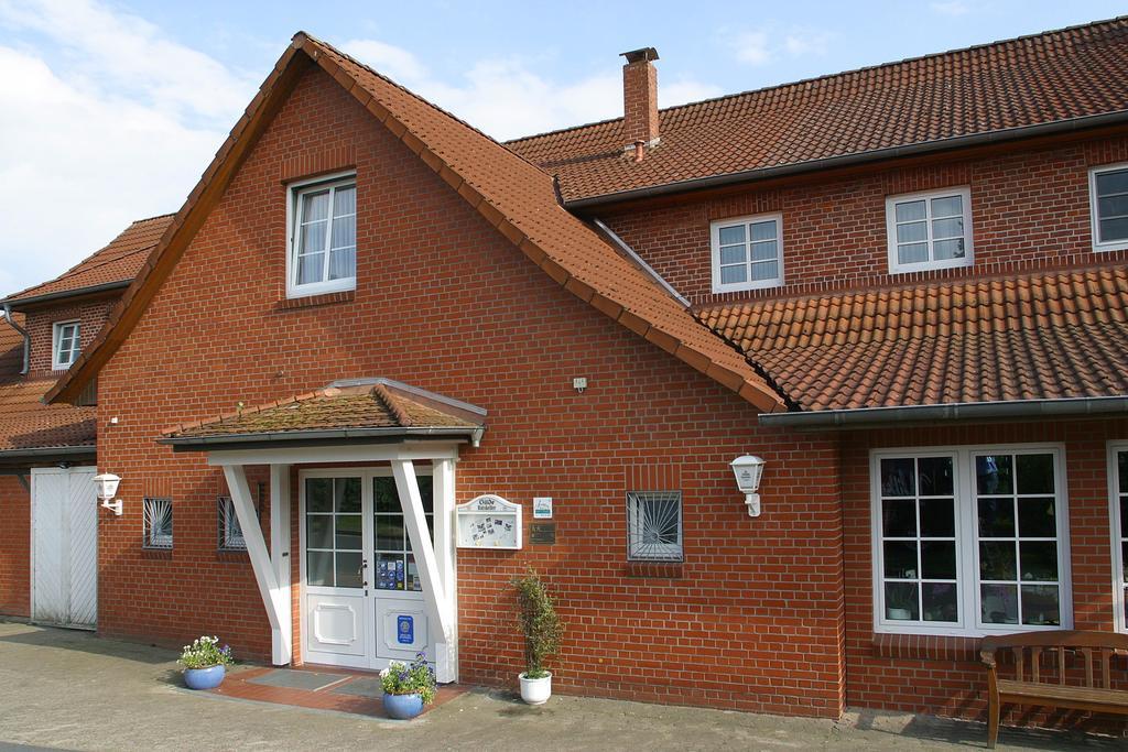Hotel Zur Linde Kirchlinteln Esterno foto